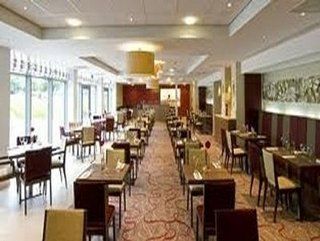 London Luton Vale 3*